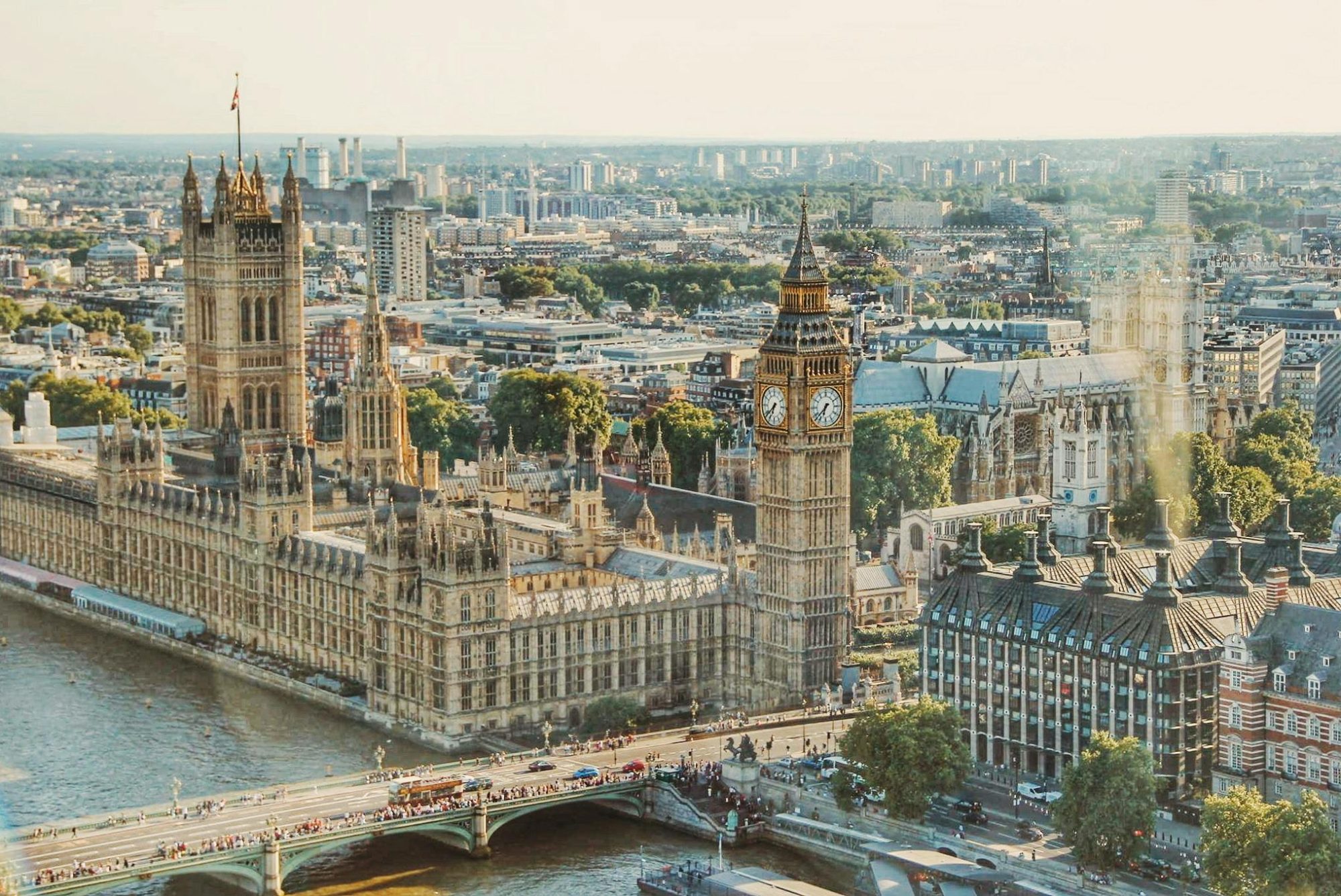 Private Jet Charter to London: A Traveler's Guide